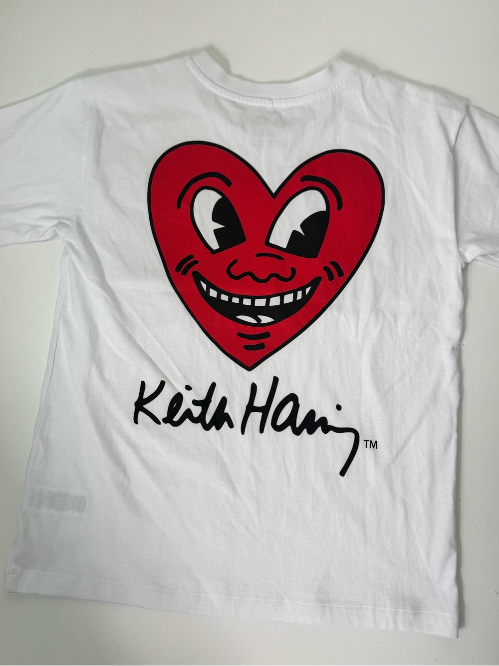 Keith Haring Kids White Tee with Red Heart Graphic Sz 7/8 New